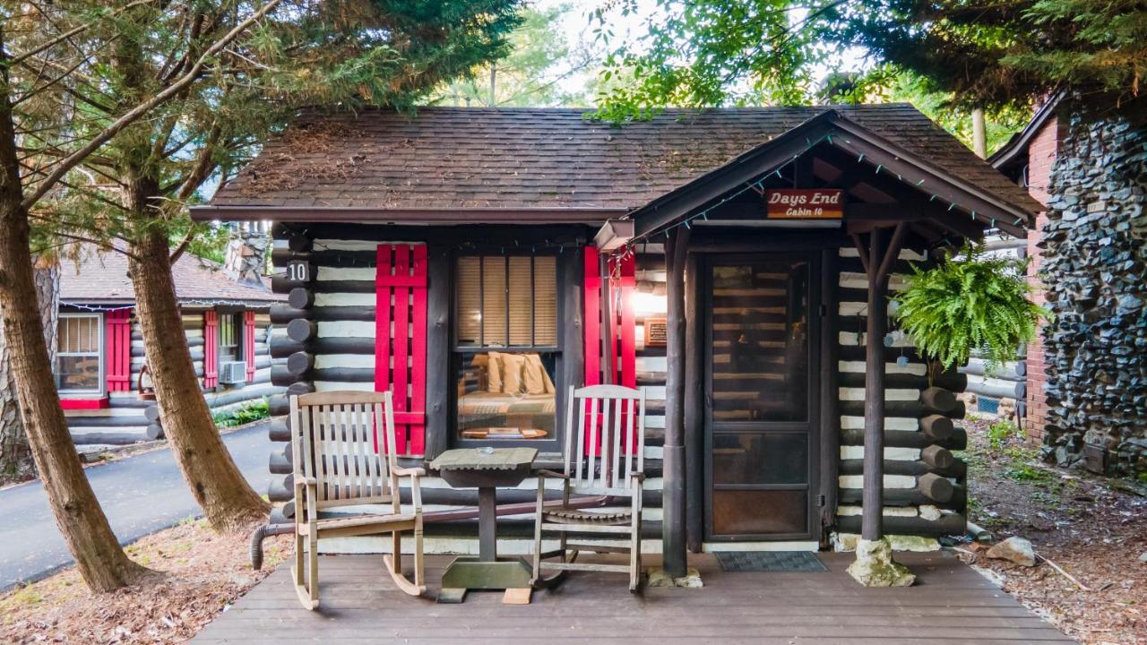 אשוויל Log Cabin Motor Court מראה חיצוני תמונה